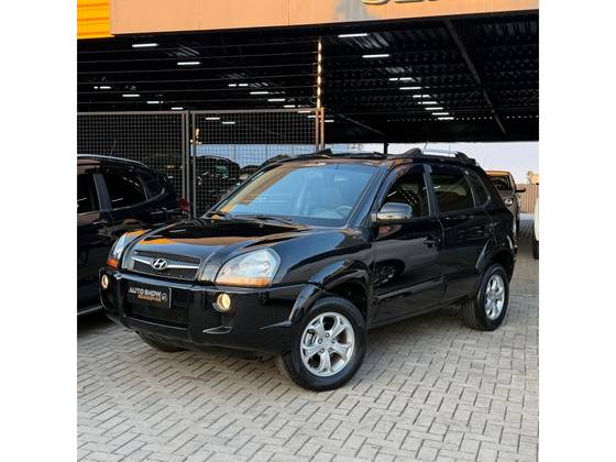 HYUNDAI TUCSON 2.0 MPFI GLS 16V 143CV 2WD FLEX 4P AUTOMÁTICO HYUNDAI TUCSON 2.0 MPFI GLS 16V 143CV 2WD FLEX 4P AUTOMÁTICO